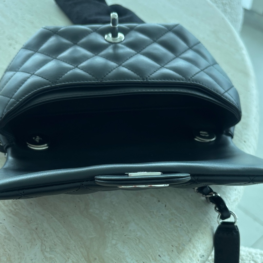 CHANEL Black Quilted Crossbody Bag - Picture 8 of 11